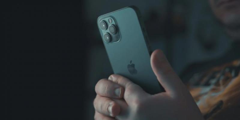 Apple готовит подписку на iPhone и другие устройства.